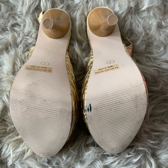 Gold sling heels - Picture 5 of 9